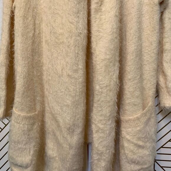 MINKPINK Fuzzy / Fluffy Cardigan - Picture 3 of 5